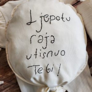 Ukrasni balon s natpisom