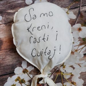 Ukrasni balon s natpisom